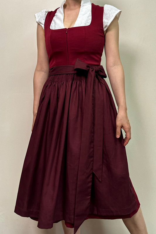 Rot Dirndl mit Wine Schürze
