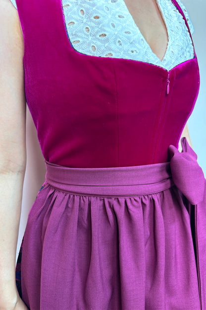 Pinkes Samt Dirndl mit Blumenmuster Rock